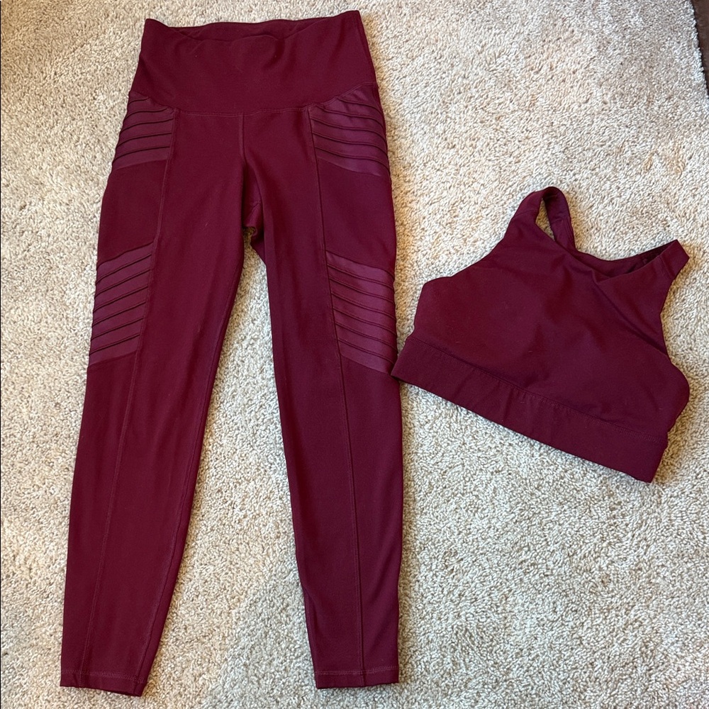 Old Navy Active leggings and sports bra set, size small